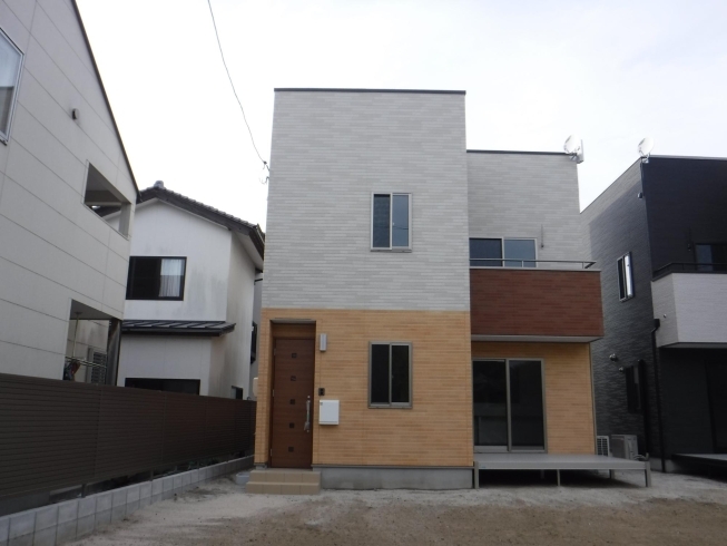 ＮＯ１「戸建て分譲住宅「シェリーメイゾン」ＮＯ１完成しました。」