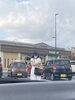 相談員の神宮です。コンビニで買い物です。「群馬県公安委員会届出済み。あなたのお悩み事必ず解決致します。ご連絡お待ちしています。」