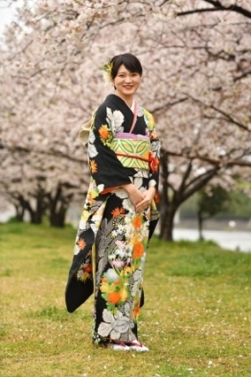 「桜の下で成人式撮影！【千葉 稲毛 美浜 浅間神社近くの写真館★着物・和装撮影はプロにお任せ】」