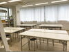 明るく広々とした教室。のびのびと制作に取り組めます「アートで作る第三の居場所「かしびアートフリースクール」のご紹介」