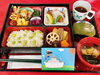 「５月５日こどもの日、病院では恒例の「松花堂弁当」でお祝いをしました」