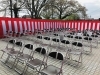 紅白幕囲いとイス並べ「村山龍平記念館 40周年記念式典」