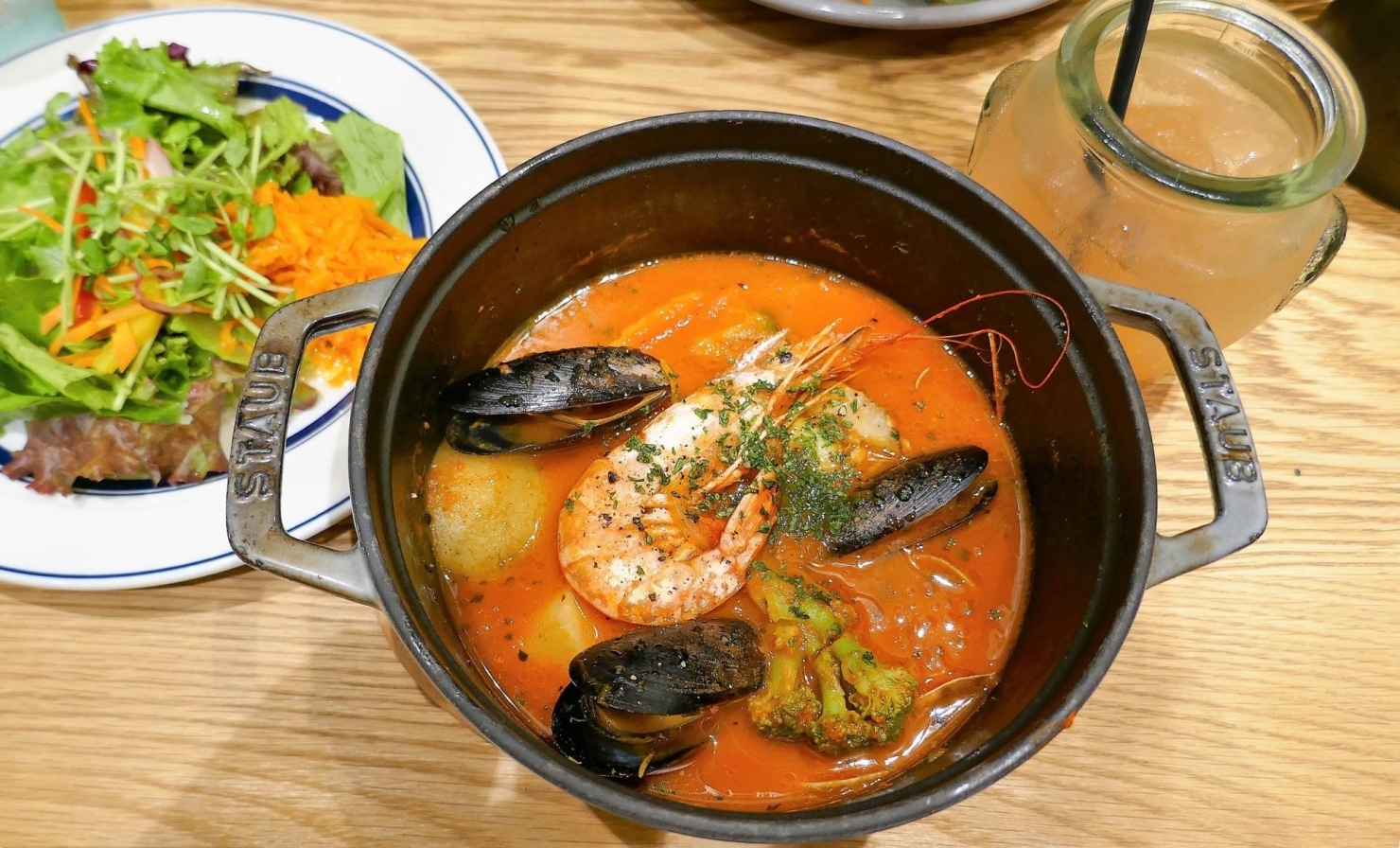 Amelie Cafe 豊田 T Face店 5種のハーブ香る新鮮魚介のブイヤベース 豊田市 みよし市のグルメ ランチ特集 おいしいランチ おすすめランチ まいぷれ 豊田 みよし Amelie Cafe 豊田 T Face店 5種のハーブ香る新鮮魚介のブイヤベース 豊田市 みよし市のグルメ ランチ特集 おいしいランチ おすすめランチ まいぷれ 豊田 みよし