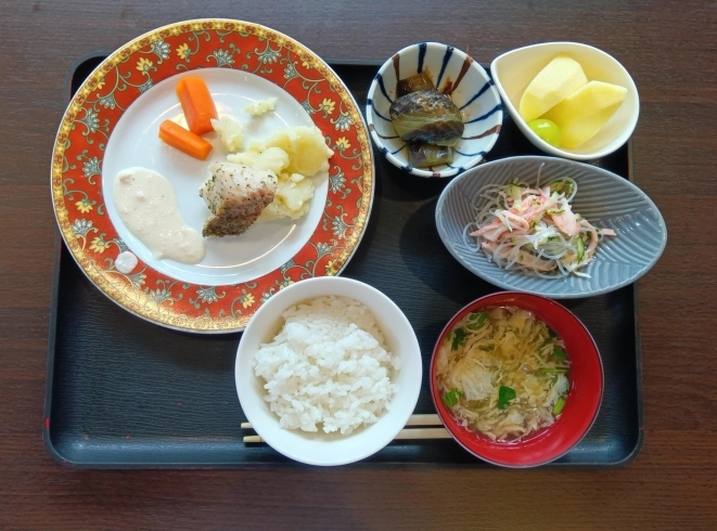 11/1　鱈じゃがソテー･茄子の煮浸し他「昼食のご紹介」