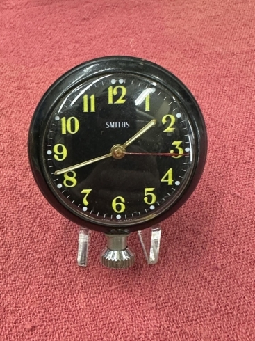 SMITHS MOTOR WATCH 手巻きです「ビンテージ カーアクセサリー SMITHS 」