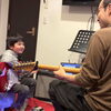 体験！ギターレッスンで音楽を始めよう「くろねこ音楽教室｜さまざまな楽器を楽しく学べるアットホームなレッスン」
