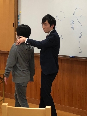 身体の動きについての説明「中学校のPTAさん向けに講演会」