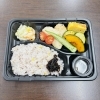 試作中の弁当です。「【6月5日】雨の水門湾もいいですよ♪試作中の「16穀米洋風ヘルシー弁当」＆鉄人レシピの旨辛麻婆豆腐 🌧️🍱」