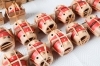 サンタっこ接着中「サンタっこの製造風景です🎅」