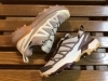SALOMON X ULTRA ベージュ/オレンジ スニーカー 当店人気No.1のサロモン！ 防水モデル「X ULTRA 360