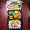 マナジ1匹付き弁当「3月25日のお弁当」