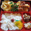 「明日の日替り弁当は「ミックスフライ」」