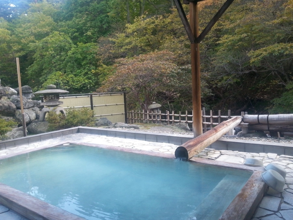 ここでしか味わえない 源泉かけ流し 高湯温泉 日帰りや足湯も 福島イチオシの温泉 まいぷれ 福島市