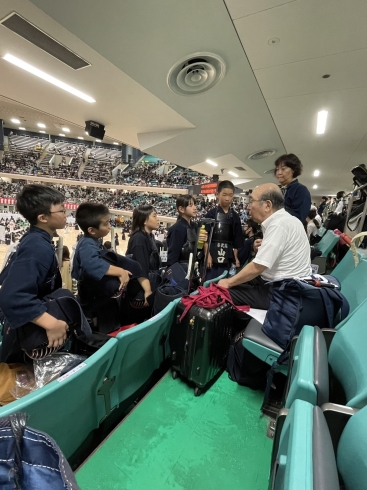 兵頭監督を囲んで「令和６年度全国少年少女武道（剣道）錬成大会【7/28】」