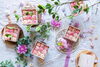 華やかなおはぎの花がたくさん並びました「ワークショップサロン【CalmHeart】で春の週末、お花のおはぎ作りのワークショップに参加してきました。自分時間を楽しくすごす企画が続々予定されていて、ワクワクします♪」