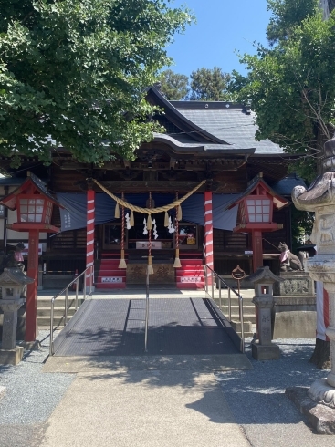 伊勢崎境町小泉稲荷神社です。商売繁盛を祈願しました「ただいま、まいぷれ見たで探偵、依頼 調査料金、10%オフ。平成7年,調査の青葉グループ　群馬-高崎・前橋　茨城-つくば・土浦　埼玉-上尾　探偵歴15年、女性探偵が代表の be-スマイル女性探偵社』」