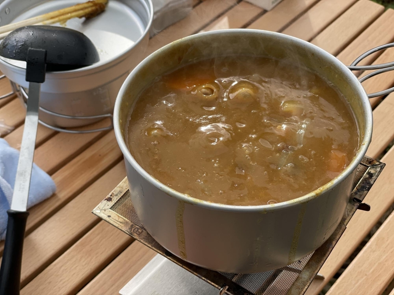 今人気の簡単キャンプ飯には子供も喜ぶ 葛飾名物 旭カレールウ が最高に美味しくておすすめ 潜入 まいぷれ葛飾 編集部が行く まいぷれ 葛飾区