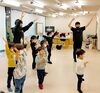 男子も多数　英語替歌　これで文法習得中「函南　英語&ダンス　2クラスセットが大人気!　お得!　相場の半額です。」