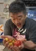 「各地からおいしいものがたくさん届いております！」