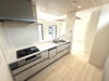 藤枝市志太🏠キッチン「【完成済みのため即内覧可能✨】藤枝市志太🏠限定１棟！みらいエコ補助金７５万円対象物件✨室内物干・食器洗浄乾燥機・浴室換気乾燥暖房機・リビングシャッター付♪並列駐車３台🚗青島東小・青島北中🏫おうちさがしは不動産の３９へお任せください🐰」