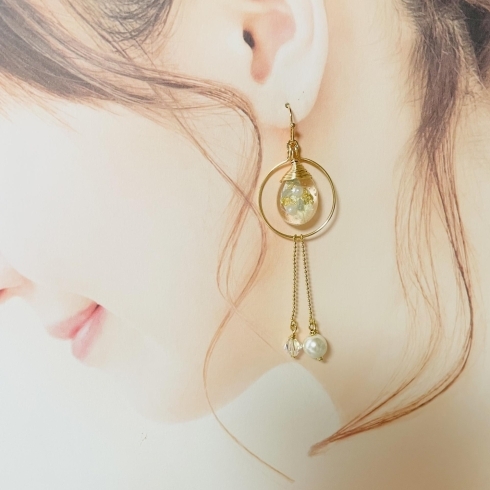 ピアス撮影 スワロフスキーがキラッ と輝くロングピアス Mammyのニュース まいぷれ 京都市伏見区 ピアス撮影 スワロフスキーがキラッ と輝くロングピアス Mammyのニュース まいぷれ 京都市伏見区