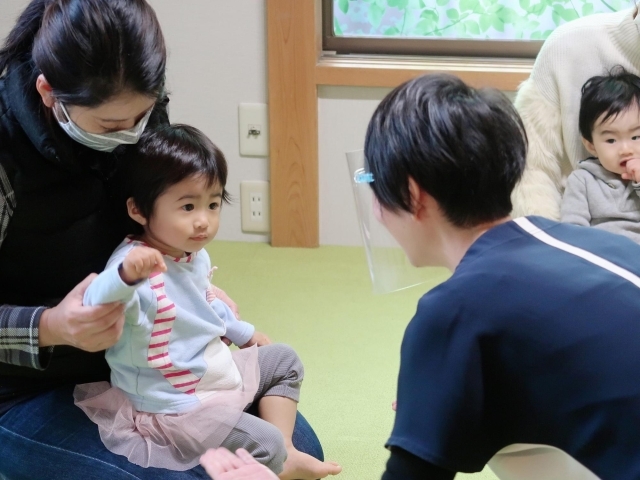 親子を育む乳幼児教室 リトピュア 綾瀬教室 西亀有 吉田琴美先生のレッスンに潜入 潜入 まいぷれ葛飾 編集部が行く まいぷれ 葛飾区 親子を育む乳幼児教室 リトピュア 綾瀬教室 西亀有 吉田琴美先生のレッスンに潜入 潜入 まいぷれ葛飾 編集部が行く まいぷれ 葛飾区