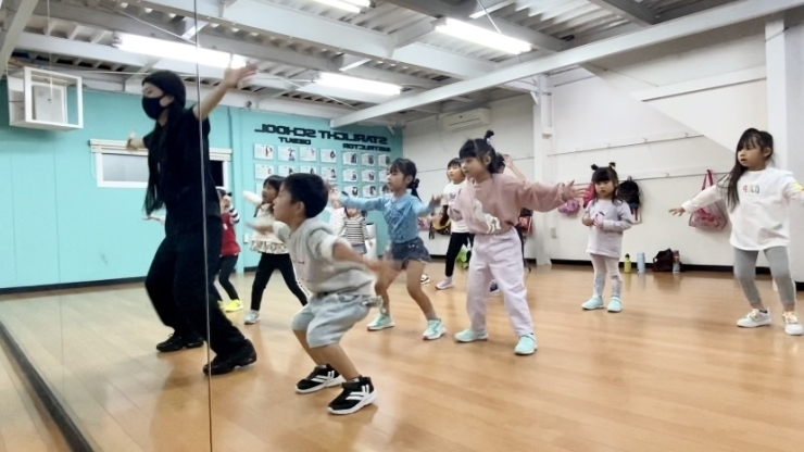 ３才から始められるダンスクラス、スターライトにあります‼︎レッスン