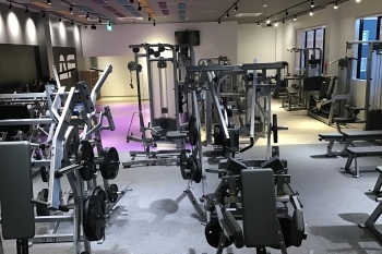 佐世保市大和町に Anytime Fitness エニタイムフィットネス 佐世保大和町店 がオープン 佐世保市 佐々町 波佐見町 川棚町の新店オープン特集 まいぷれ 佐世保