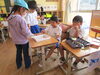 ドングリのコマ回し「幼小交流『秋まつり』」