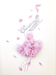 季節を彩る はな言葉 花のドレスと花言葉109 人気急上昇中の 美しき花のアート 待望の書籍化 おすすめ新刊本 雑誌特集 まいぷれ 大阪市中央区 季節を彩る はな言葉 花のドレスと花言葉109 人気急上昇中の 美しき花のアート 待望の書籍化 おすすめ新刊本 雑誌特集 まいぷれ 大阪市中央区