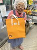 見た目「保冷バッグ販売しています」