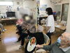 風船仰ぎリレー！紅白に分かれ、みんな必死！「第二回運動会！」