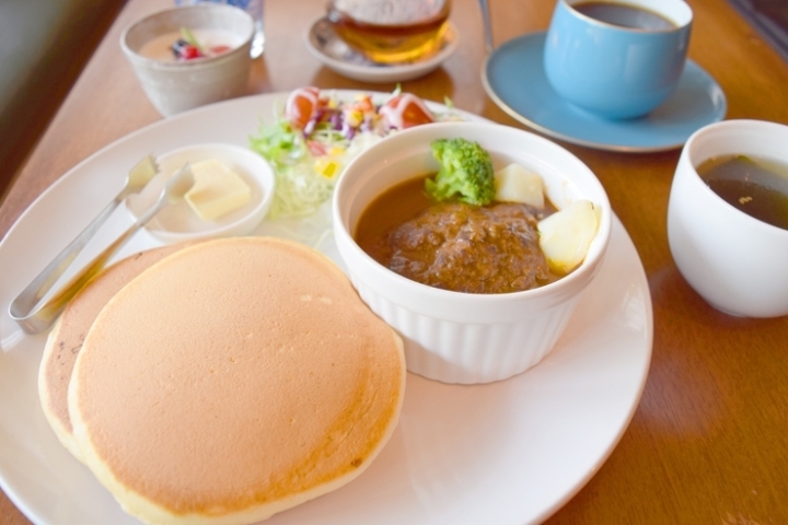 佐世保市三川内本町 くつろぎカフェの パンケーキランチ 佐世保のランチおすすめ店 まいぷれ 佐世保