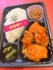 新しく仲間入り❗️鶏チリ弁当⭐️「ゴーゴーキッチンの部活弁当メニューが進化⁉︎😆土日祝㊗️は事前予約で承ってます🍱✨リンクを開いて確認してね♡」