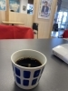 作業待ちもホッと一息、くつろぎカフェ「コーヒー1杯分の時間で、スマホもリフレッシュしませんか？」