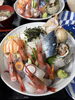 やりすぎ海鮮丼　3,500円「丹後の海を肌で感じて🏖️、お腹も満たして🍚🐟存分に満喫しに来ちゃってください😎」