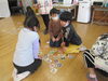 今回は正座をして、カルタとり「伝統行事の続く3学期」