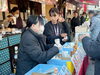 「🎍初詣は柴又へぜひ❗️お正月営業日のお知らせ🎍【元旦・初詣も元気に営業中😆】絶品もつ煮込み！焼き鳥！大人気のラムネ・紅白あま酒・生ビール・ハイボールなど♪食べ歩きメニューも豊富！お正月は柴又帝釈天へ🎍」