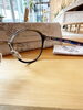 「テンプルがさりげなくオシャレなオーバルフレーム。」