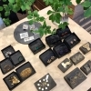 「【入荷情報】antique pinrougeのアンティークブローチ,イヤリング」