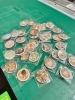 「喜多方 老麺会×桐桜高校×5.SHES　高校生発！全33種「ガチャメン」缶バッジ誕生」