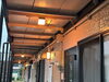 施工後（アフター）「アパートの共用部照明をLEDライトへ切り替え｜自動点灯センサーと省エネで安心・快適な住環境へ」