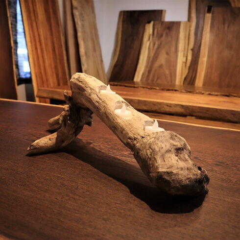 流木インテリア キャンドルホルダー「【おしゃれな部屋作り】清田区家具屋 ショールームの流木インテリアのご紹介」