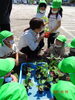 追肥の仕方も教えてくれました「野菜と花の苗植え」