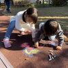 ふたりにかかればアスファルトもキャンバスに！「貸切体験の様子をレポート！」