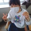 ピースサインのAちゃん写真も綺麗に撮れてますね「今日のSNS投稿はMさん♪画質も綺麗に出来ましたね」