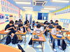 休み時間の3Bコース。なぜか教室内人口密度が低くなります（笑）「統一模試に対する考え」