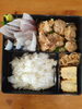 刺身盛り合わせとから揚げ定食　1600円「本日営業しています！」