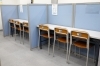 学習に集中できるすっきりとした空間です。「個別指導の春期講習会、受講生募集中!!」