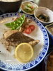 旬の魚と新鮮野菜を味わう「今週の週替わりサービスランチは「天然真鯛ソテー」」
